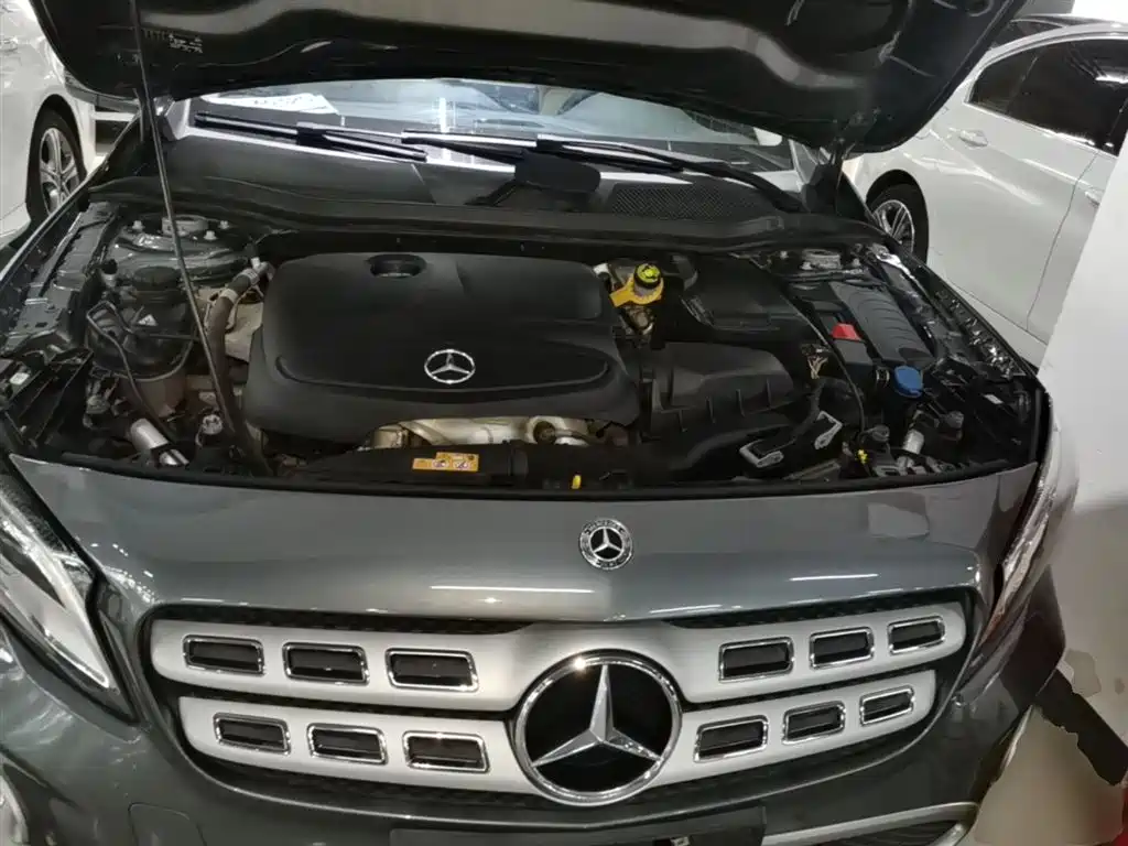 Mercedes-Benz GLA 2017 GLA 220 4MATIC Fashion фото 20