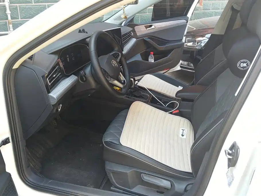 Volkswagen Sagitar 2024 300TSI DSG Surpass Edition фото 9