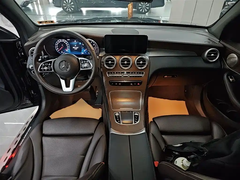 Mercedes-Benz GLC 2020 GLC 300 L 4MATIC Dynamic фото 10