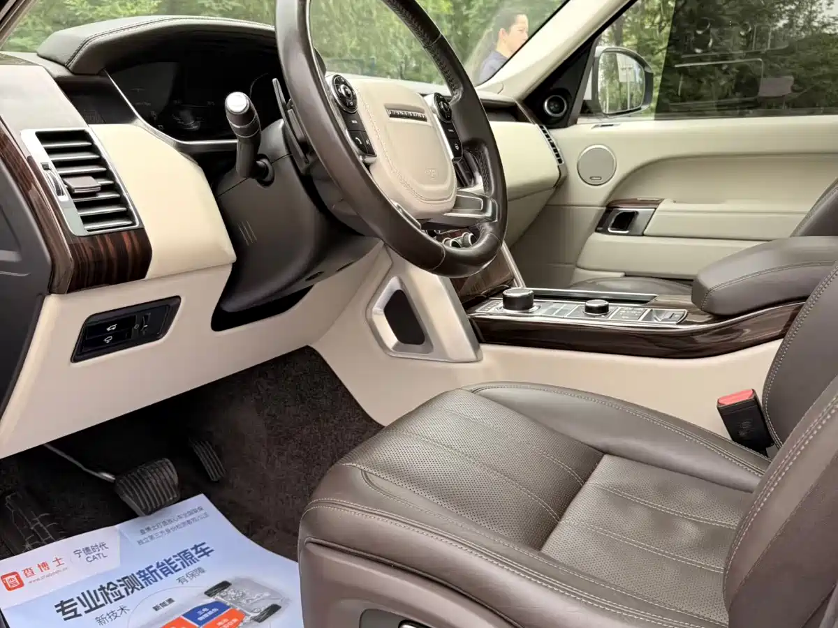 Land Rover Range Rover 2014 3.0 SC V6 Vogue фото 5