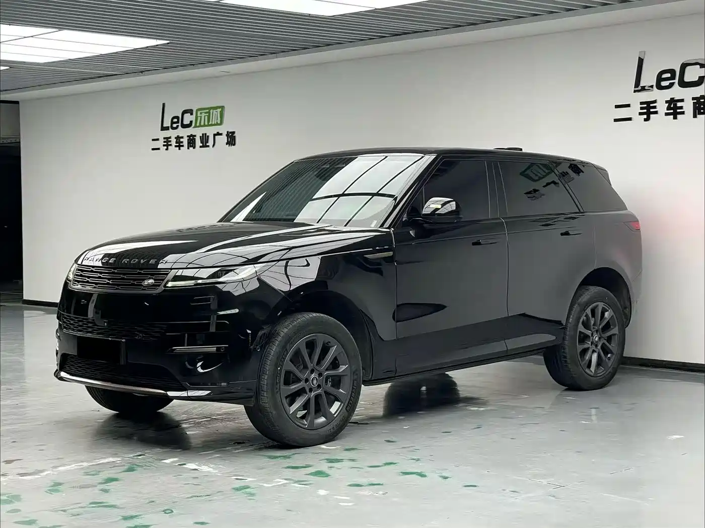 Land Rover Range Rover Sport 2024 400PS Dynamic SE фото 3