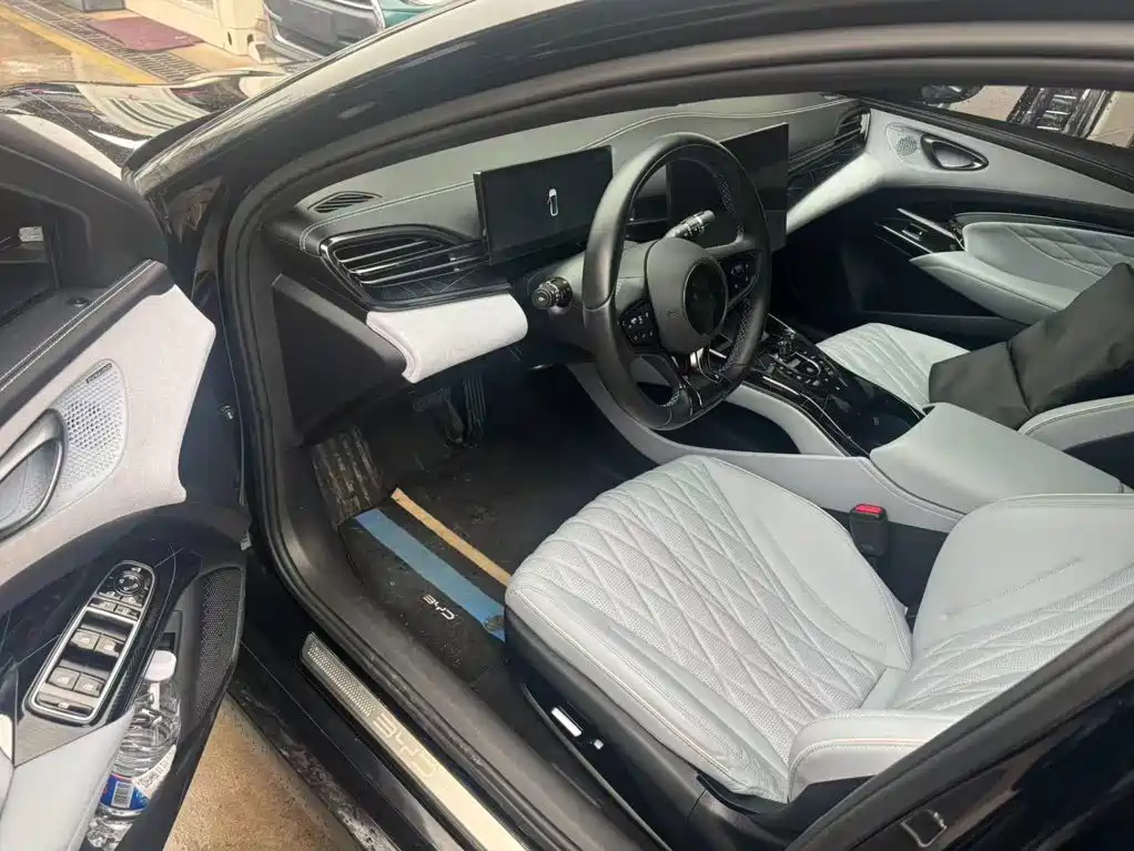 BYD Seal 2022 2022 550km Standard Range RWD Premium