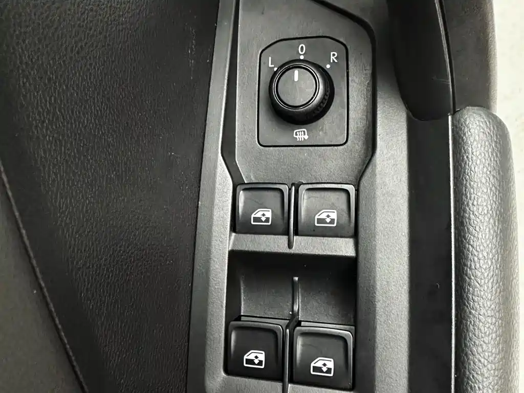 Volkswagen Tharu 2022 280TSI FWD Luxury Edition фото 16