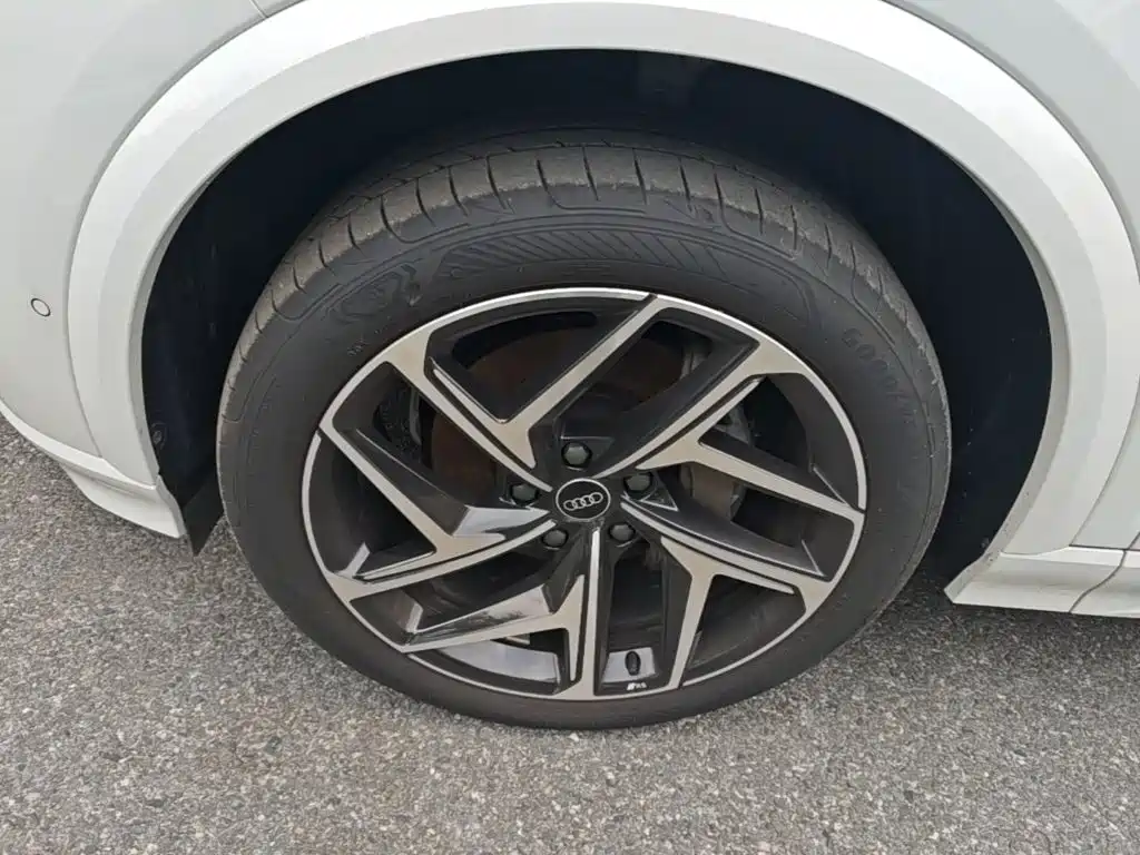 Audi Q6L e-tron 2025 2025 Model Pioneer Edition