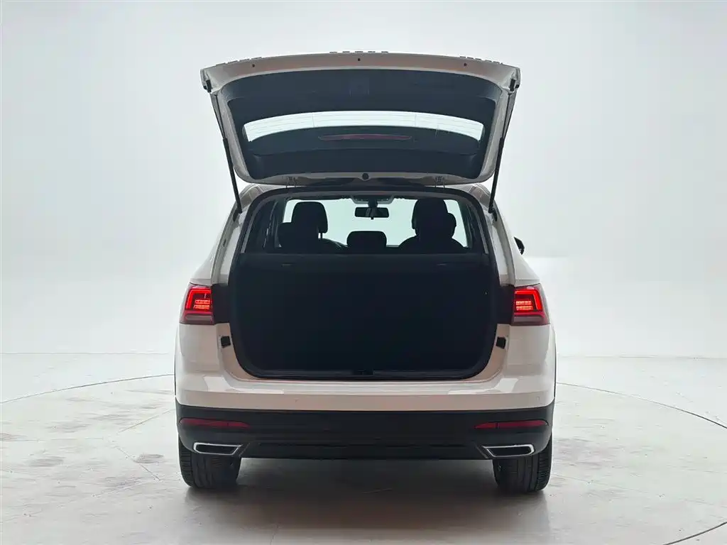 Volkswagen Tharu 2022 280TSI FWD Luxury Edition фото 8