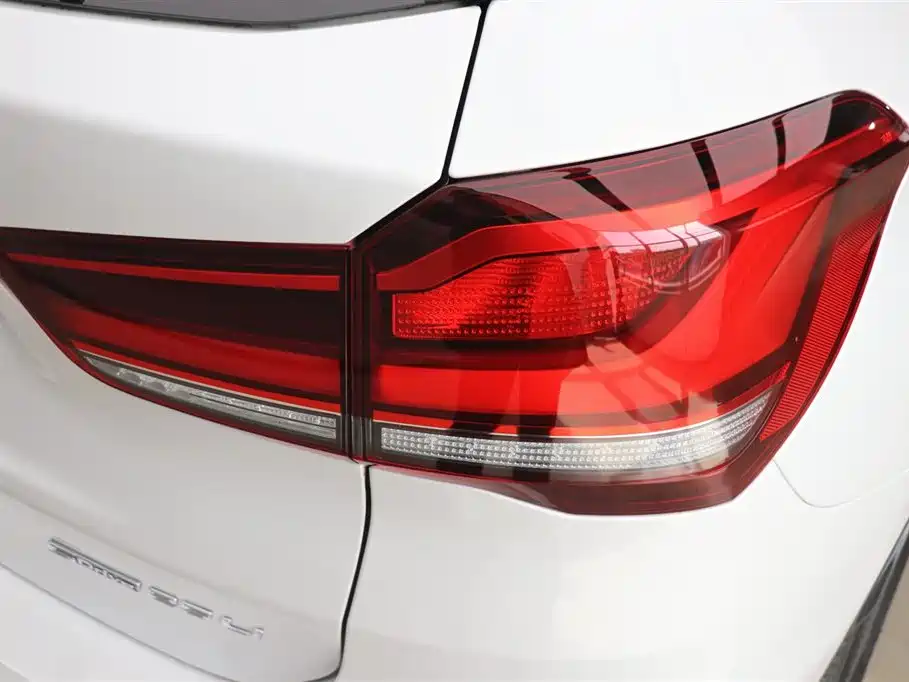BMW X1 2022 sDrive25Li Leading фото 29