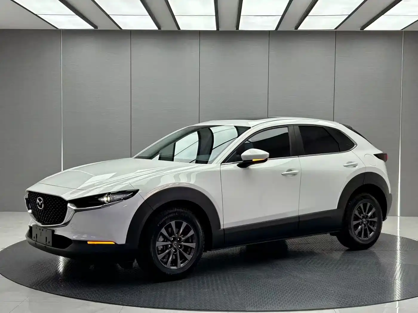 Фото 1 - Mazda CX-30