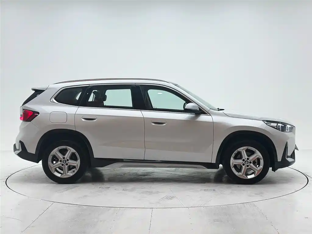BMW X1 2023 sDrive20Li X Design Package фото 9