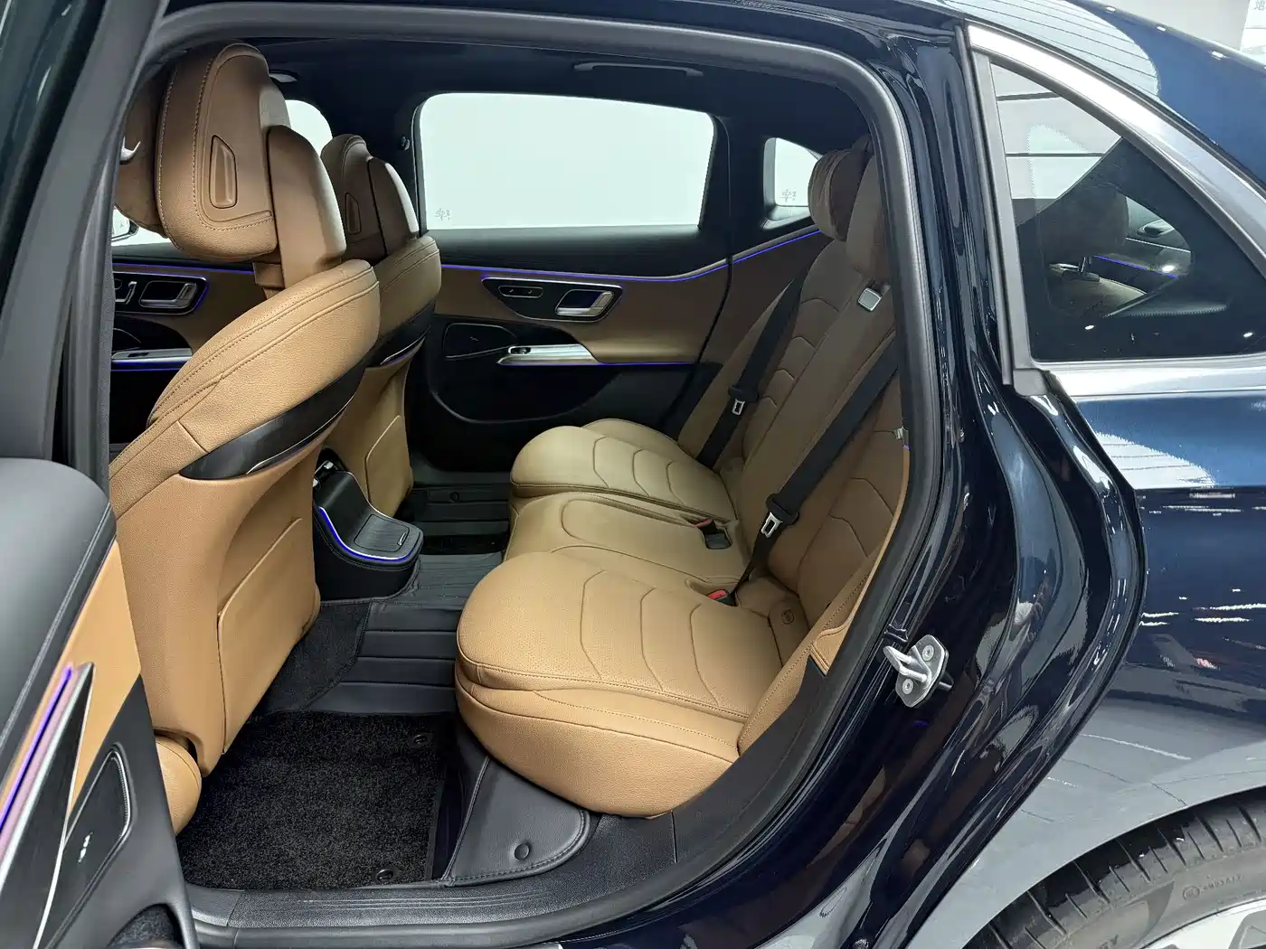 Mercedes-Benz E-Class 2026 2024 E 300 L Fashion Sport