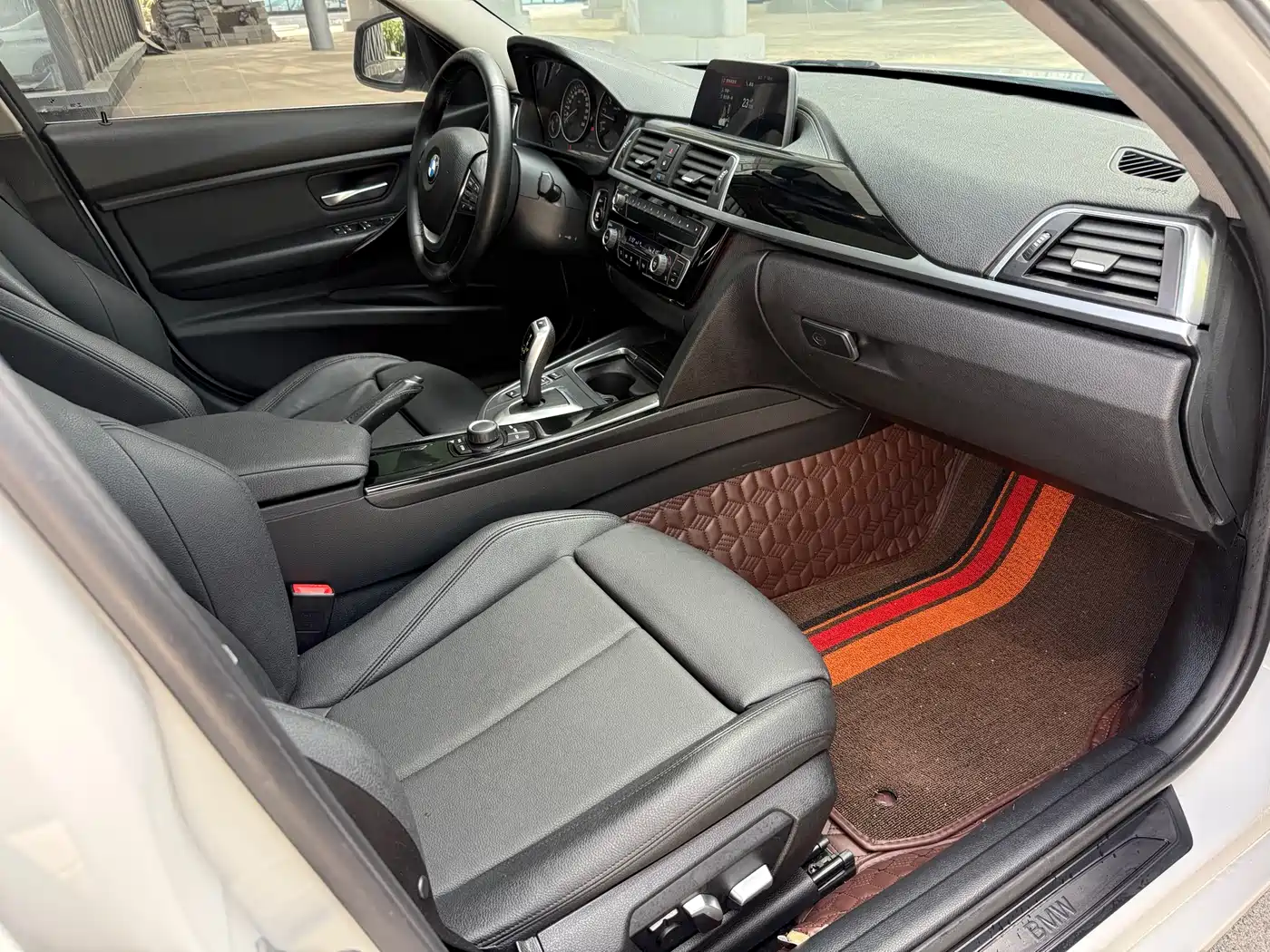 BMW 3 Series 2018 320Li Fashion Style фото 8