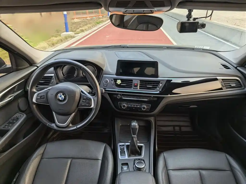 BMW 1 Series 2019 118i Fashion Edition фото 21