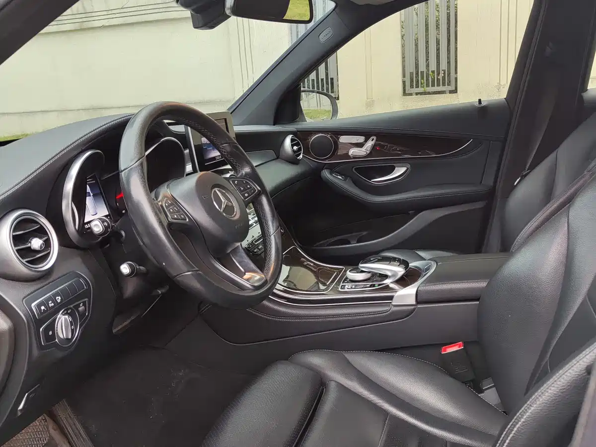 Mercedes-Benz GLC 2018 GLC 260 4MATIC Luxury фото 7