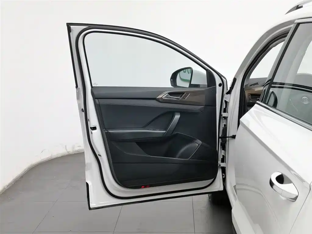 Volkswagen Tharu 2020 Model 280TSI 2WD Luxury Plus China VI фото 8