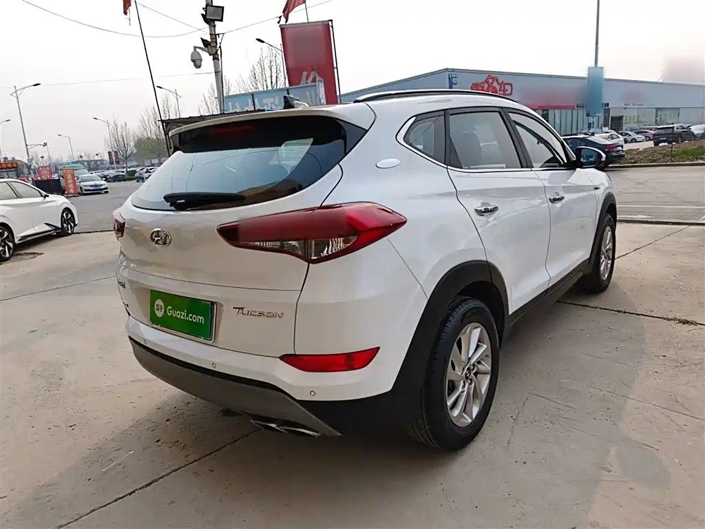Hyundai Tucson 2018 1.6T DCT 2WD 15th Anniversary Special Edition фото 5