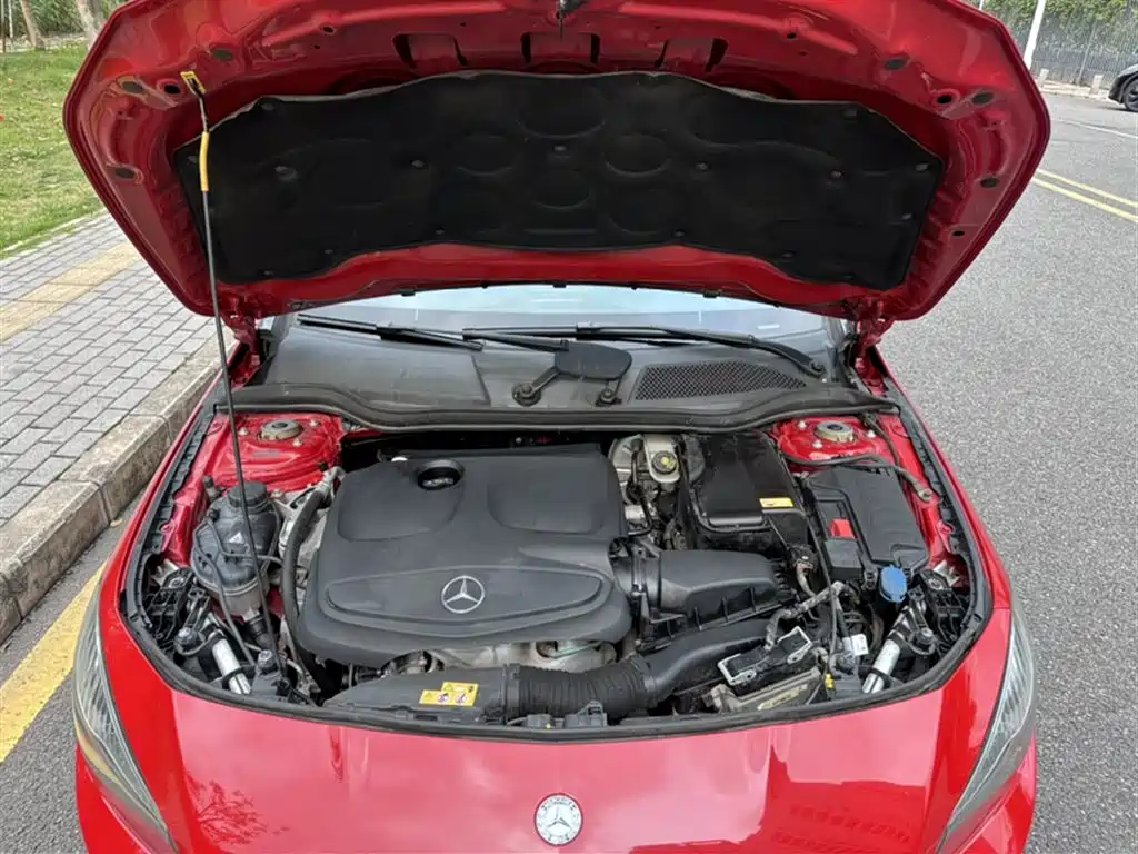 Mercedes-Benz CLA (Import) 2016 Facelift CLA 200 Sport фото 11