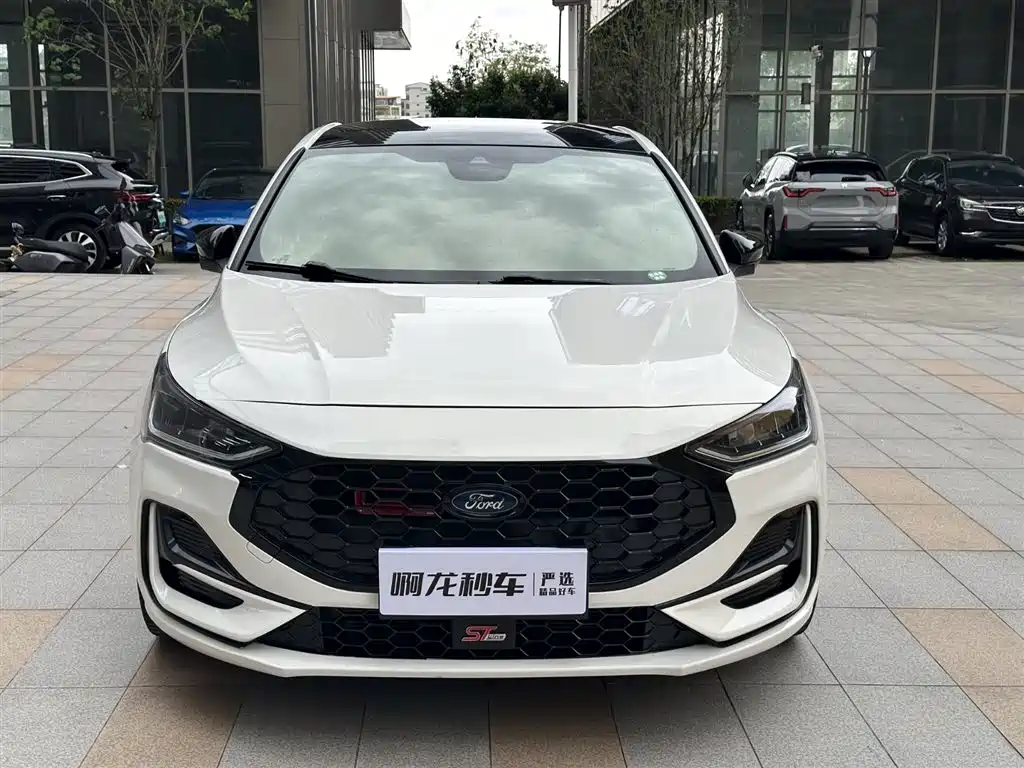 FORD FOX