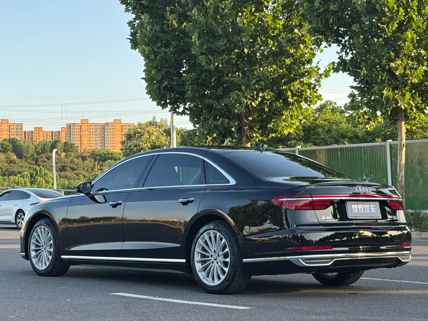 Audi A8 2022 A8L 50 TFSI quattro Comfort Collector's Edition фото 8