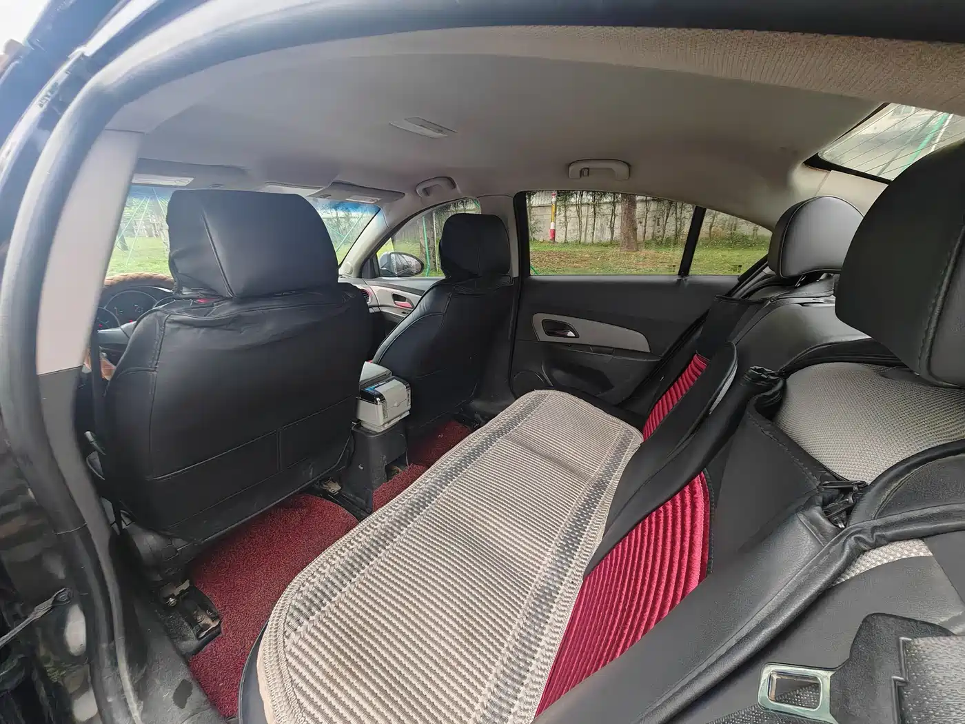 Chevrolet Cruze 2013 1.6L SL Sunroof MT фото 11