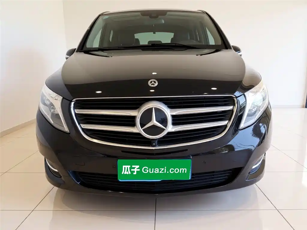 Mercedes-Benz V-Class 2017 Model V 260 Premium Edition фото 3