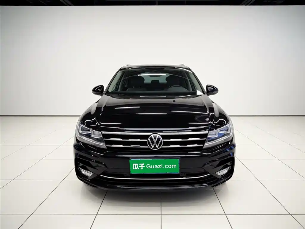 Volkswagen Tiguan L 2021 330TSI Automatic 2WD R-Line Premium фото 3