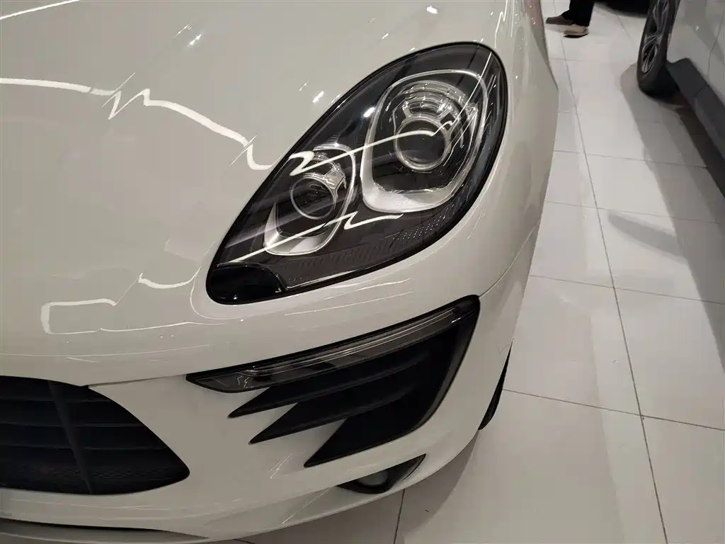 Porsche Macan 2017 Macan 2.0T фото 15