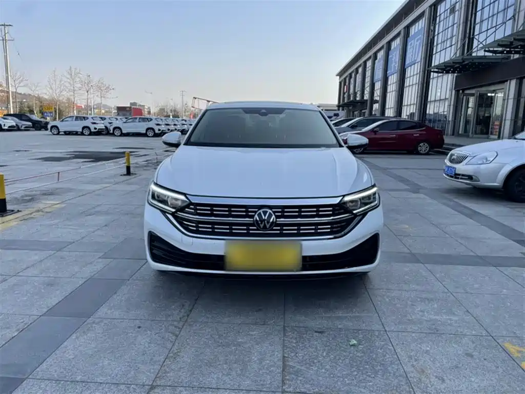 Volkswagen Sagitar 2023 300TSI DSG Surpassing Edition фото 10