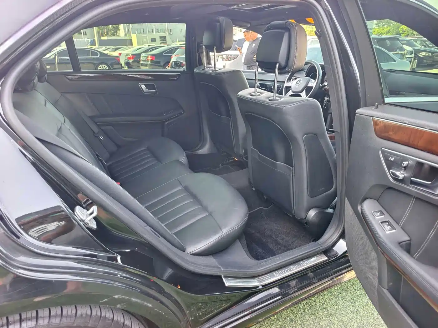 Mercedes-Benz E-Class 2014 Facelift E 260 L Luxury фото 16