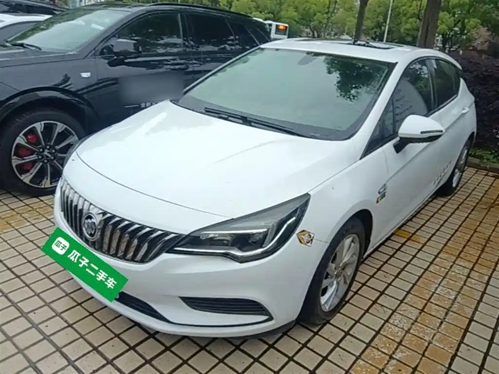 Buick Verano 2016 Hatchback 15S Automatic Leading фото 2