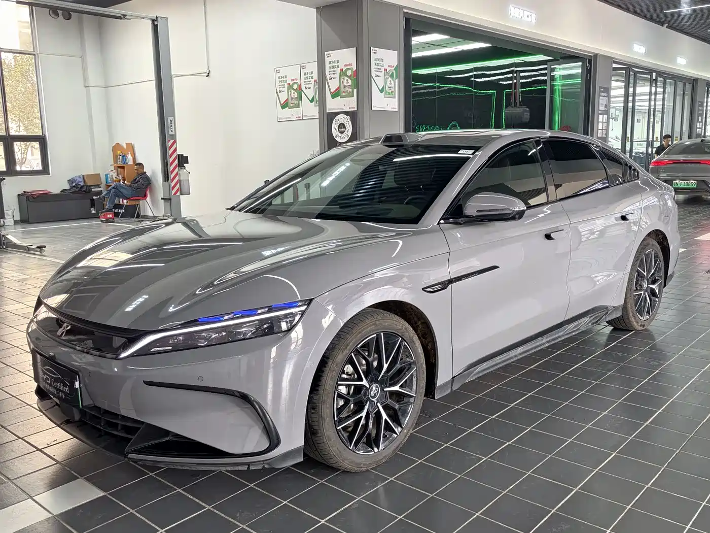 BYD Han 2025 DM-i Smart Driving Edition 125KM LiDAR Flagship