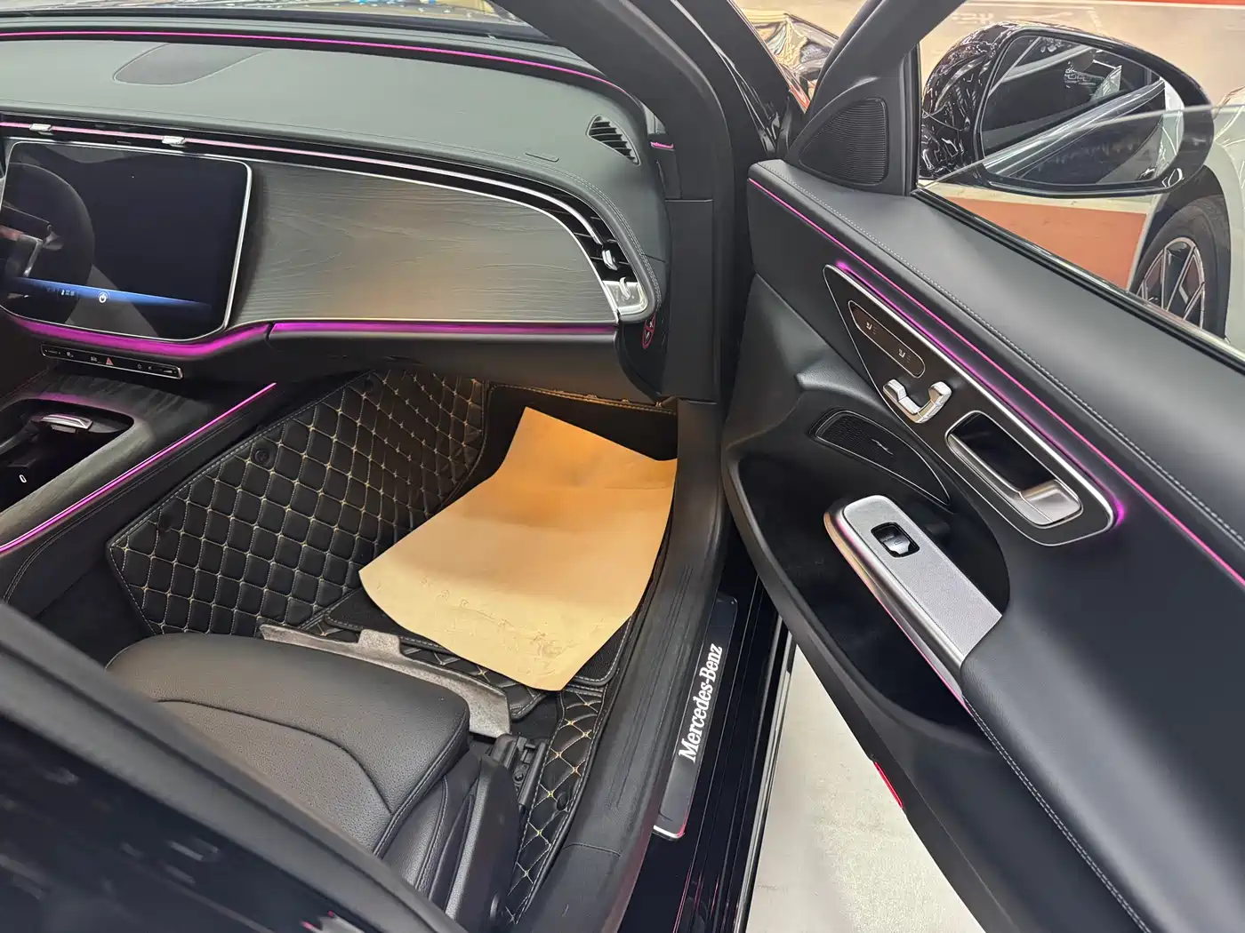 Mercedes-Benz E-Class 2024 E 300 L Fashion Sport фото 7