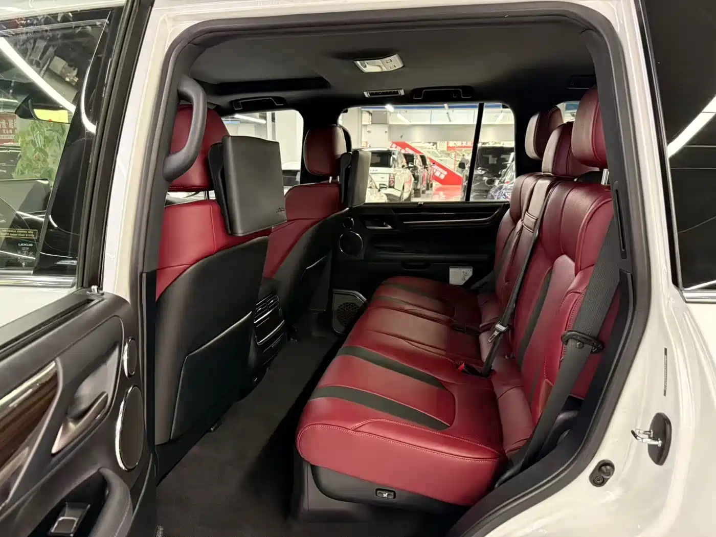 Lexus LX 2019 570 Peak Special Edition фото 8