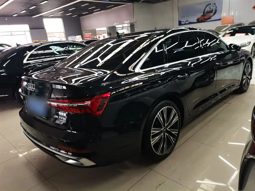 Audi A6L 2025 45 TFSI quattro Premium Sport фото 7