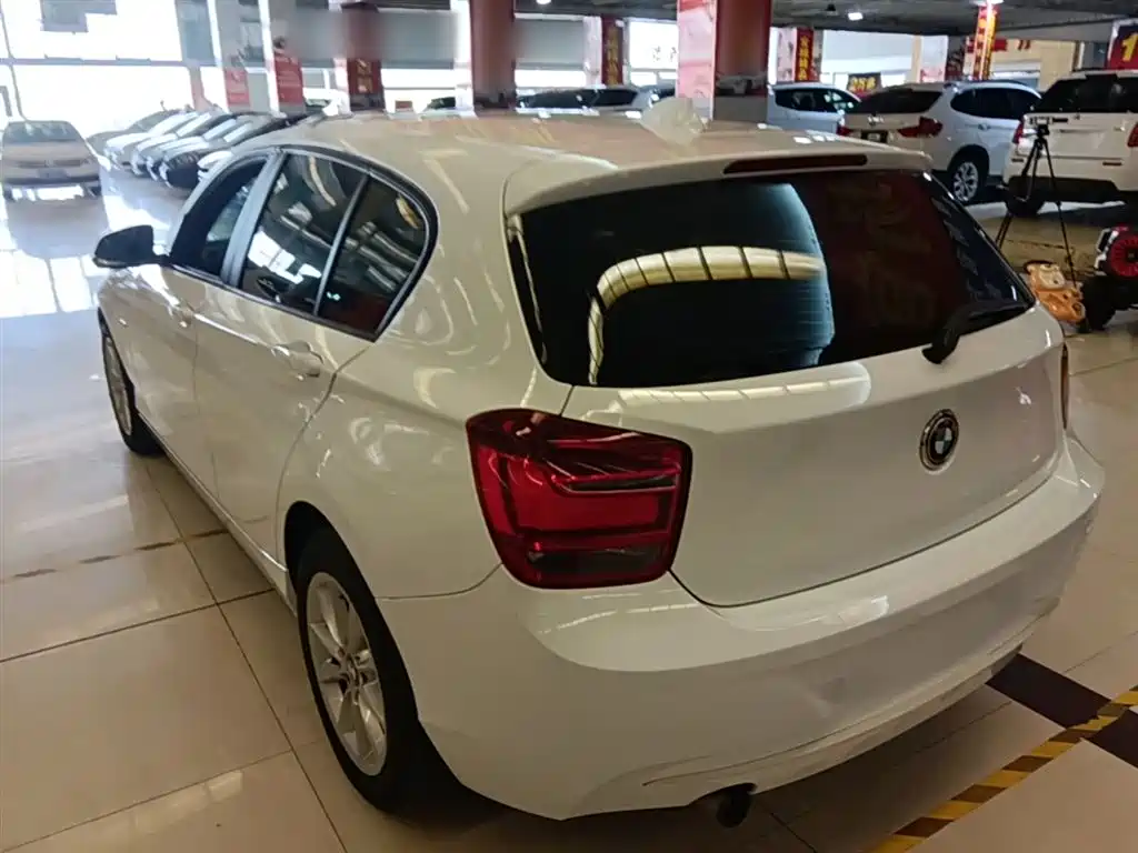BMW 1 Series (Import) 2013 Facelift 116i Urban Model фото 5