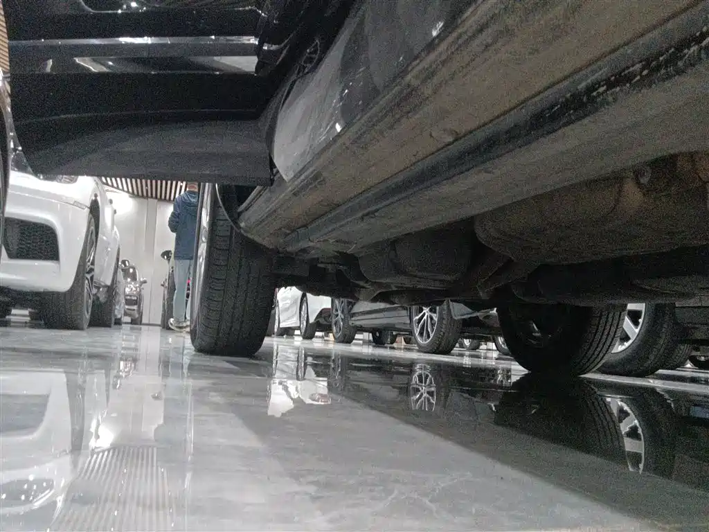 Volkswagen Touareg 2017 3.0TSI Explorer Edition фото 21