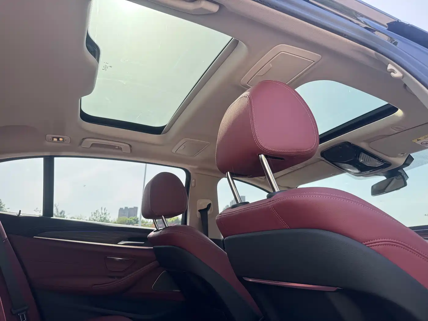 BMW 5 Series 2023 530Li Leading Luxury Package фото 16