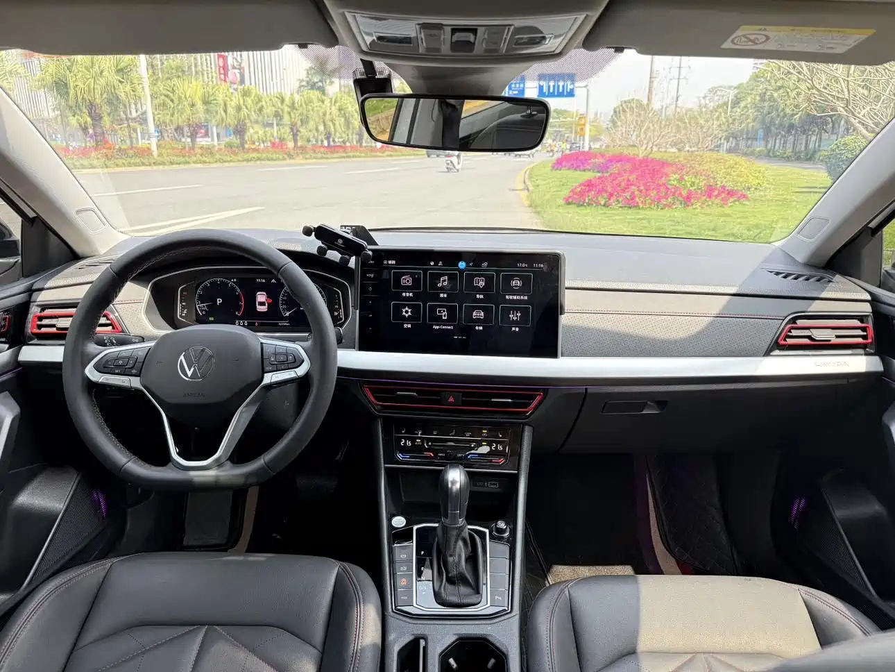 Volkswagen Lavida 2024 Model 300TSI DSG Starlight Leading Edition фото 11