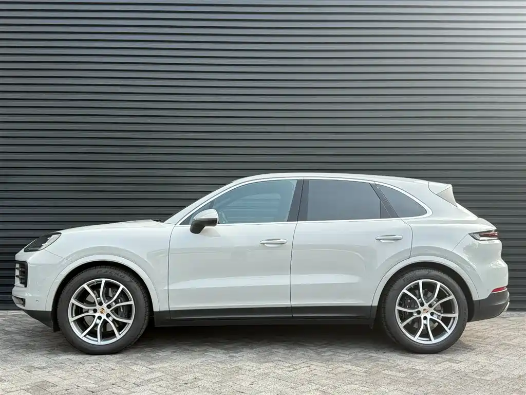 Porsche Cayenne 2025 Cayenne 3.0T Dream Chaser Edition фото 3