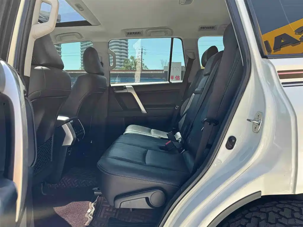 Toyota Prado 2018 3.5L Automatic TX-L Rear-mounted Spare Tire фото 22