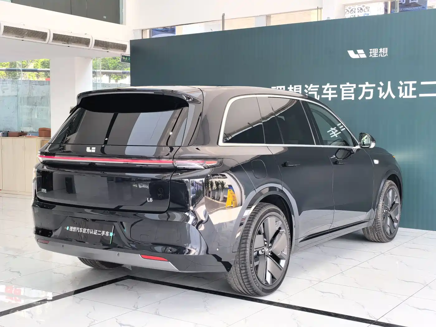 Li Auto IDEAL L8