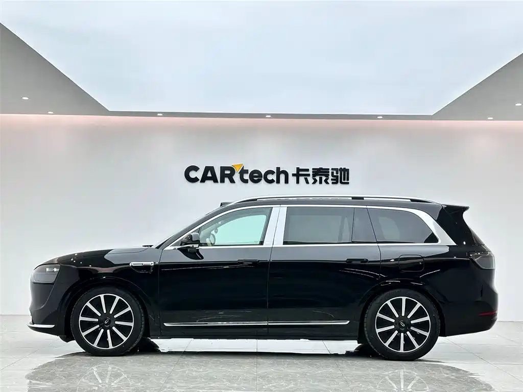 AITO Wenjie AITO M9 2025 Extended Range Ultra 52kWh 6-Seater фото 2
