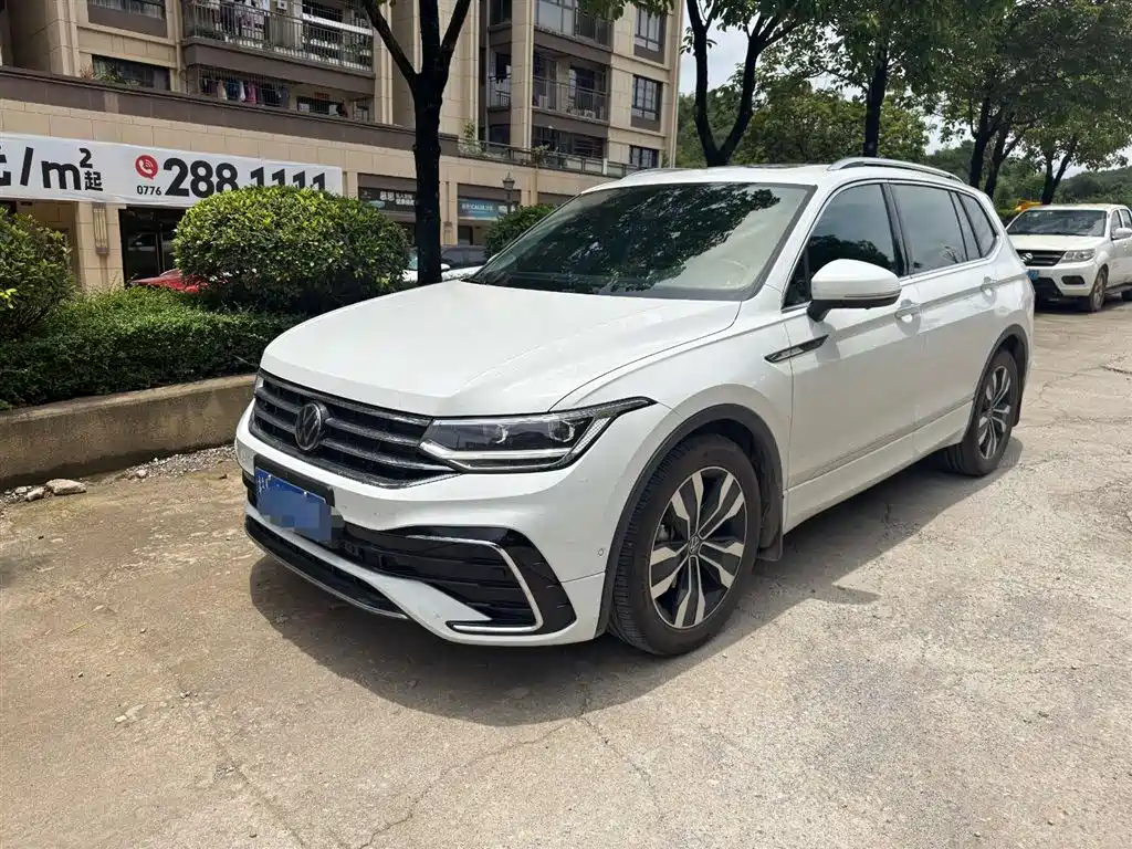 Volkswagen Tiguan L 2023 Facelift 330TSI Auto FWD R-Line Premium