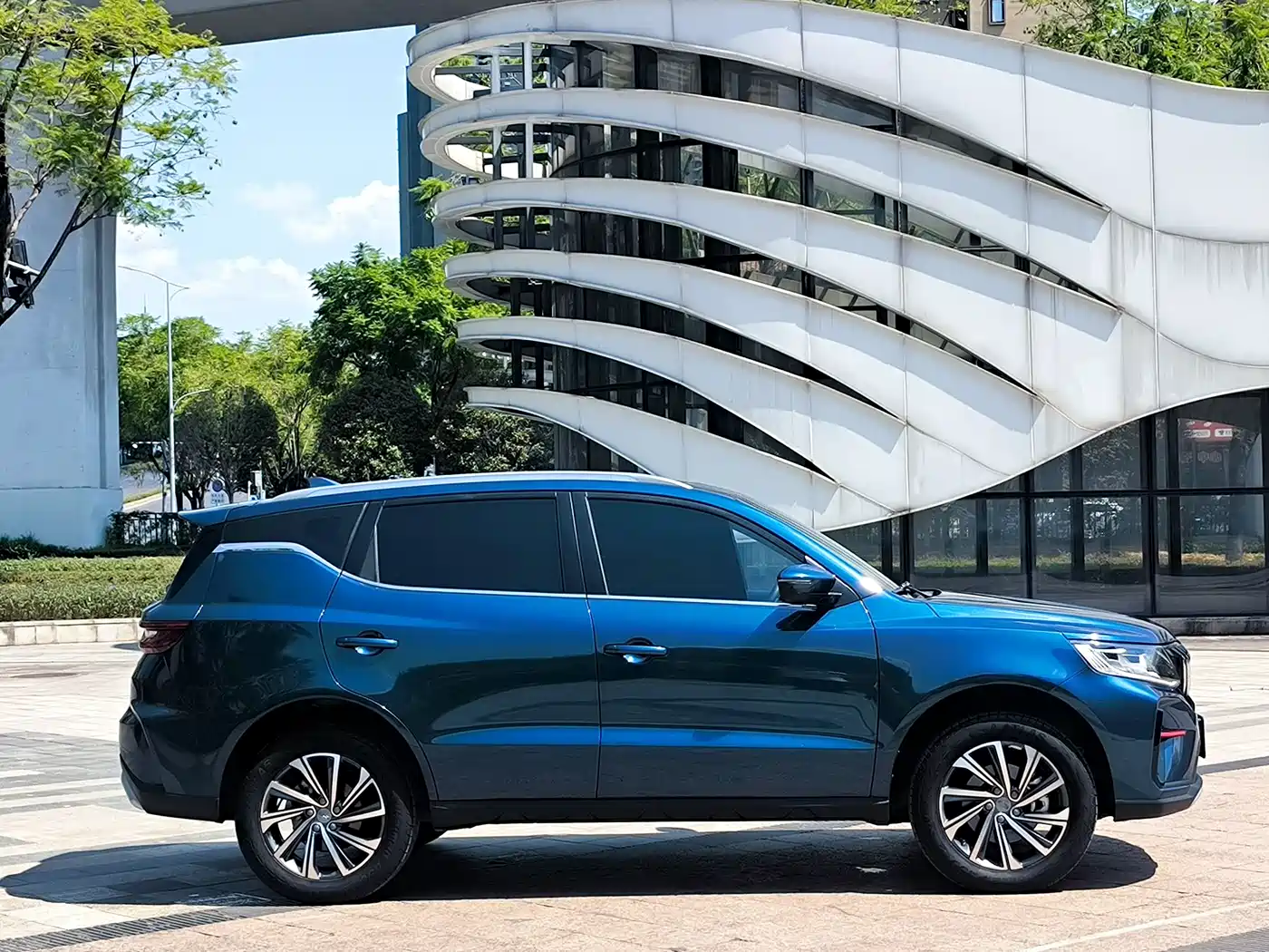 GEELY AUTOMOBILE VISION X6