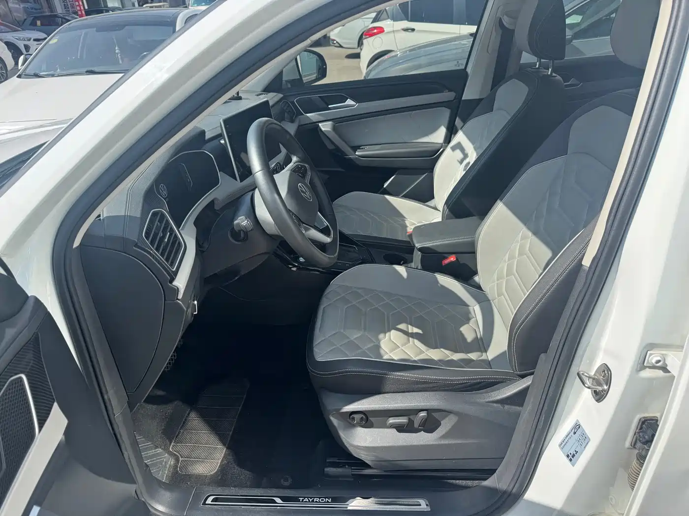 Volkswagen Tayron 2024 300TSI 2WD Luxury Plus Advanced фото 14