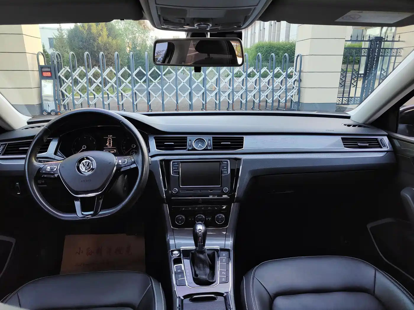 Volkswagen Passat 2017 330TSI DSG Prestige фото 6