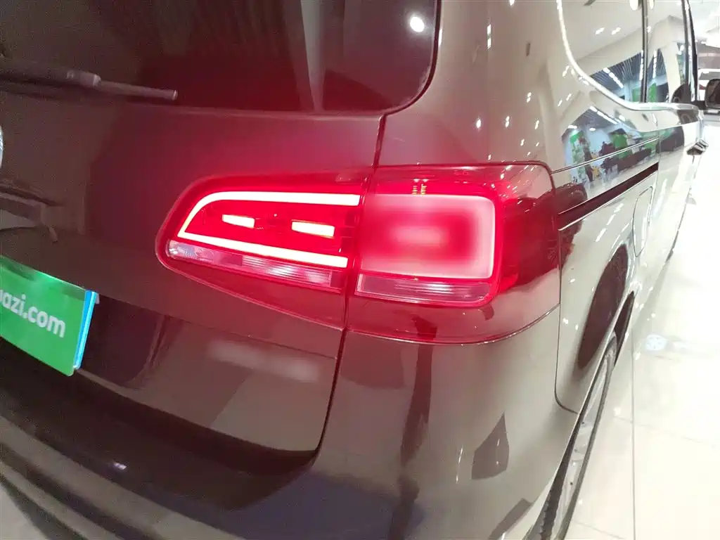 Volkswagen Sharan 2016 380TSI Comfort 7-seater фото 8
