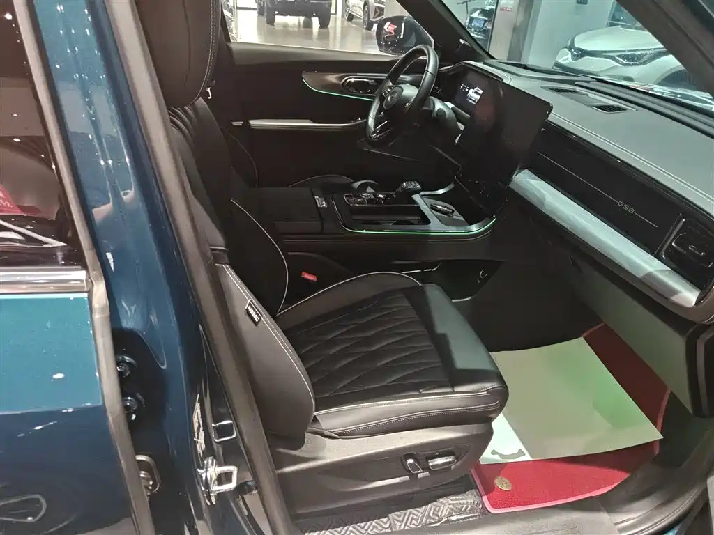 GAC Trumpchi Trumpchi GS8 2022 Hybrid Series 2.0TM 4WD Premium Edition (7-Seater) фото 25