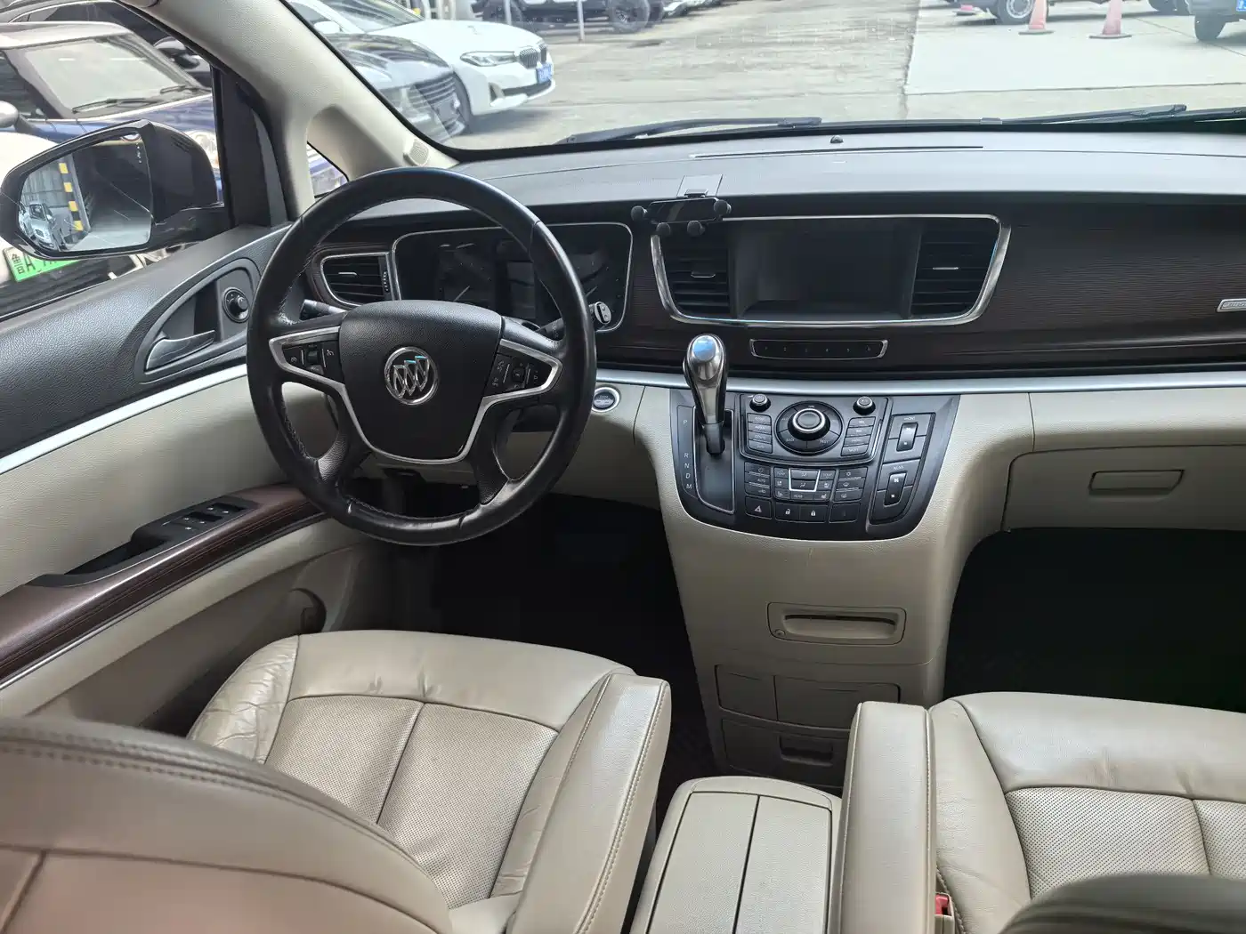 Buick GL8 2014 3.0L XT Luxury Business Flagship фото 9
