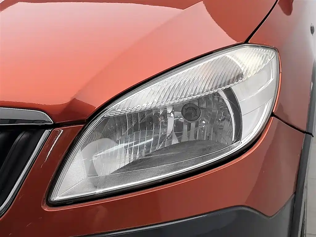 Škoda Fabia 2012 1.6L Scout фото 7