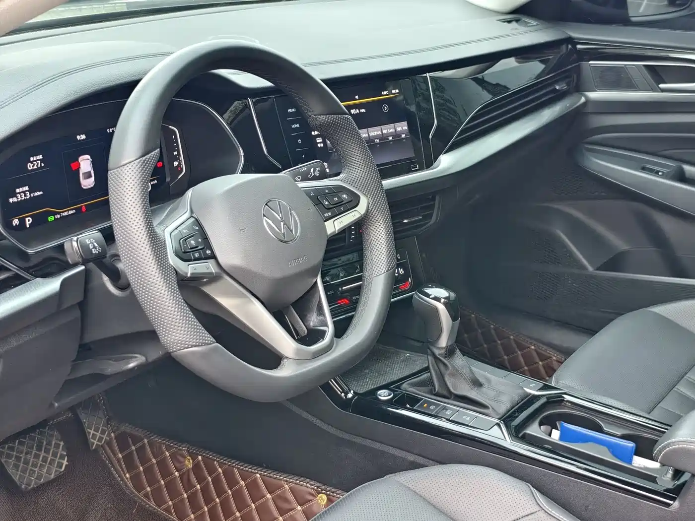 Volkswagen Passat 2025 Outstanding 330TSI Elite Edition фото 4