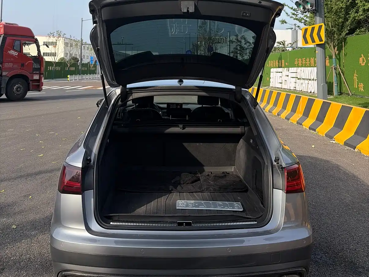 Audi A6 (Import) 2017 3.0T allroad quattro фото 14